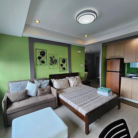 Mandaluyong Spacious Studios מראה חיצוני תמונה
