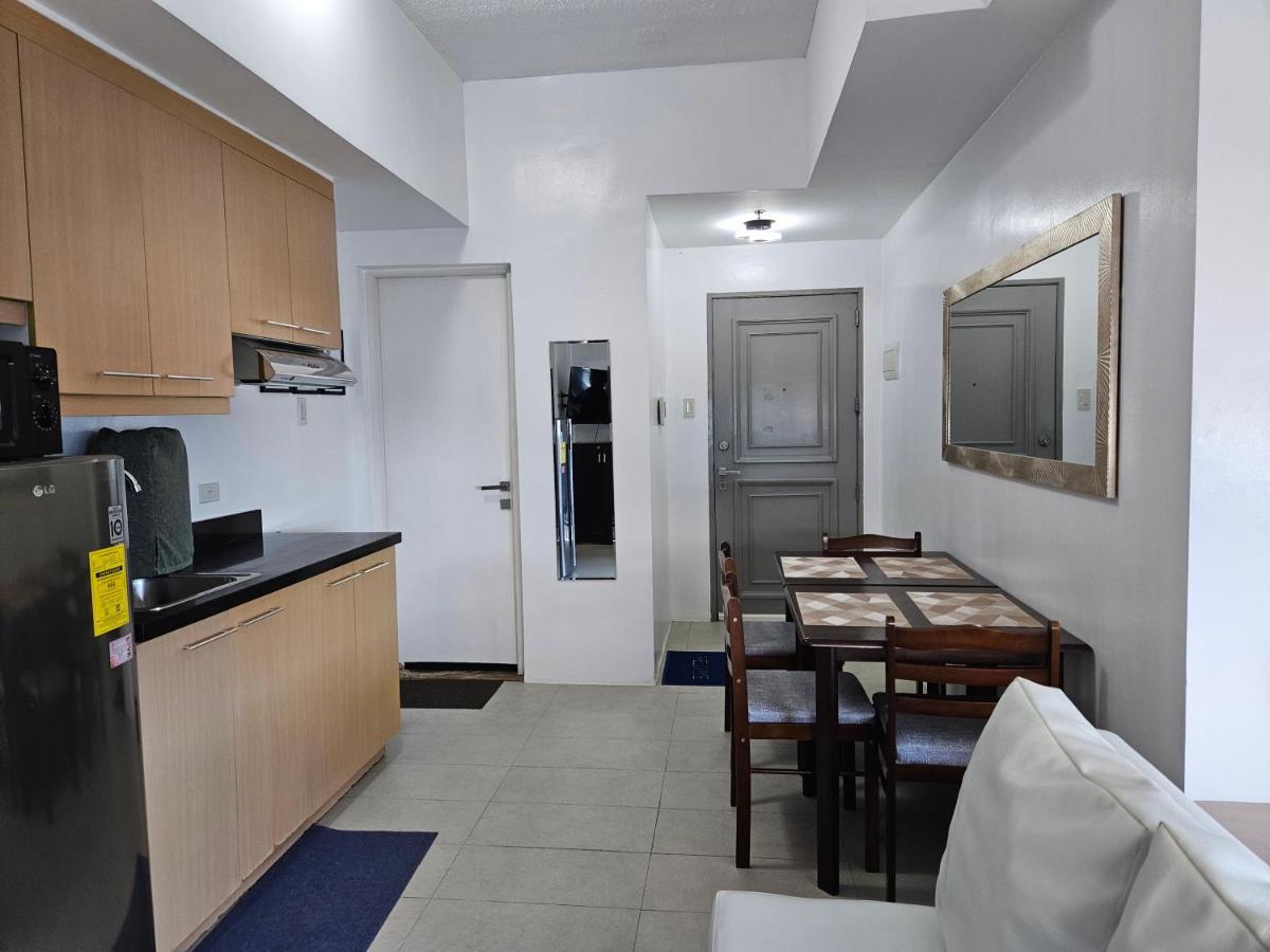 Mandaluyong Spacious Studios מראה חיצוני תמונה