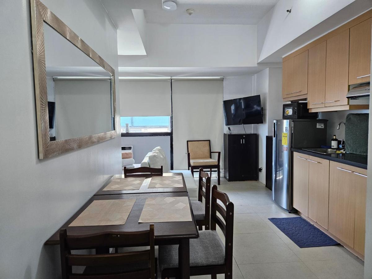 Mandaluyong Spacious Studios מראה חיצוני תמונה