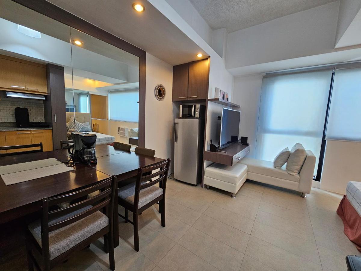 Mandaluyong Spacious Studios מראה חיצוני תמונה