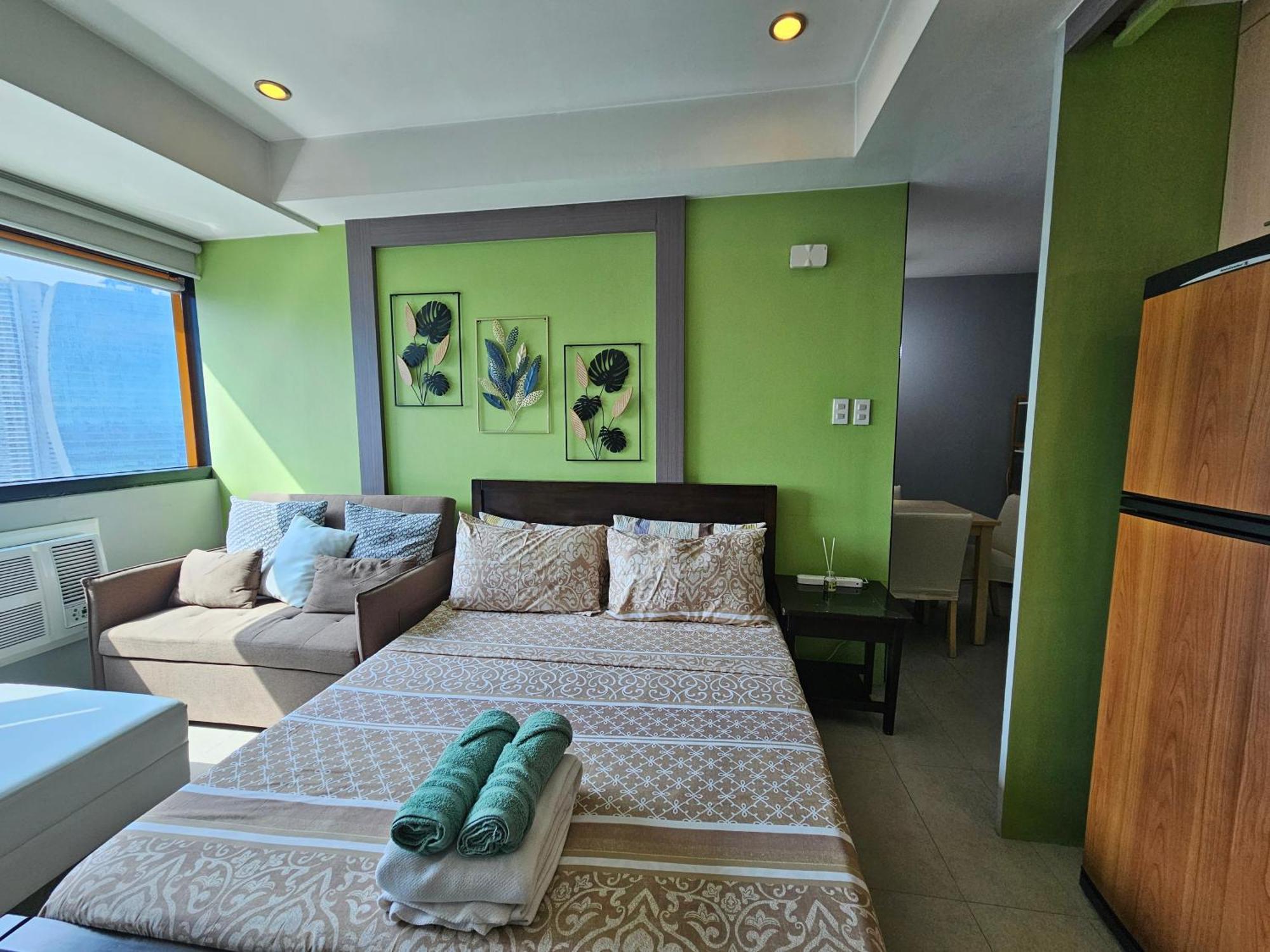 Mandaluyong Spacious Studios מראה חיצוני תמונה